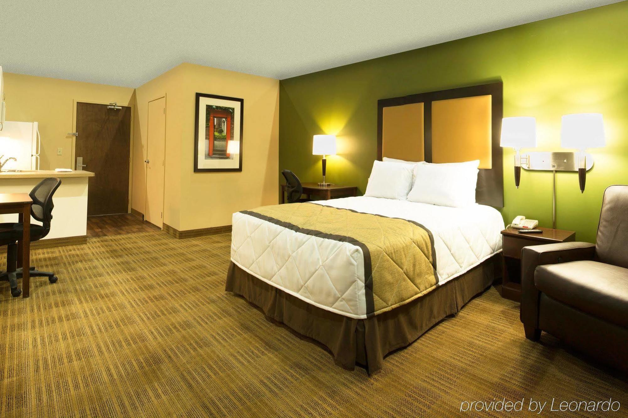 Extended America - Portland - 2*